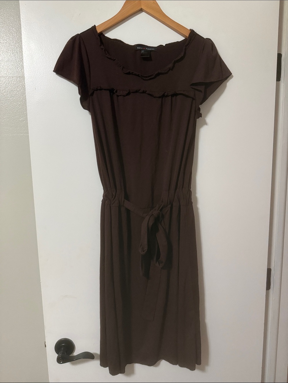 Brown Tie-Waist Short Sleeve Dress with Ruffle Neckline
